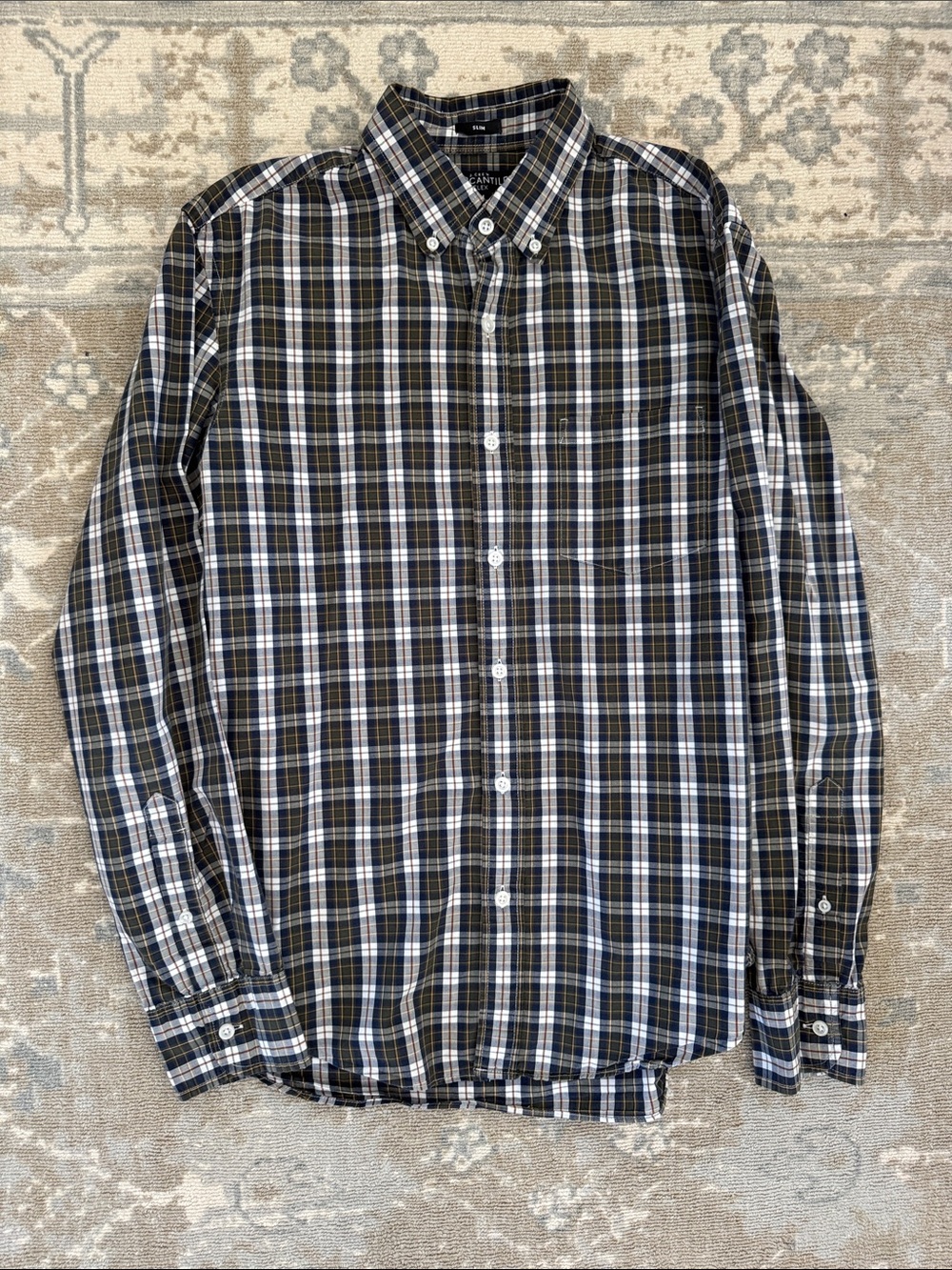 J.Crew Men's Black and Blue Plaid Button-Down Shirt
